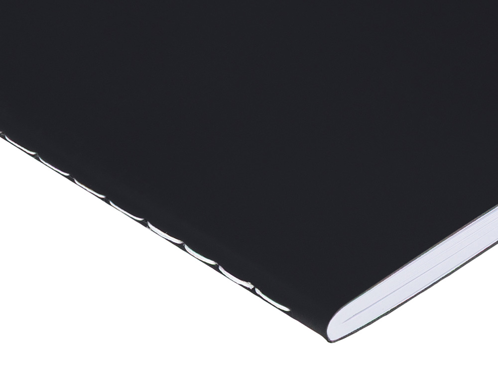 Скетчбук Sketch & Art в мягком переплете 147х210 мм, 24 л. белой бумаги 150 г/м2, черный