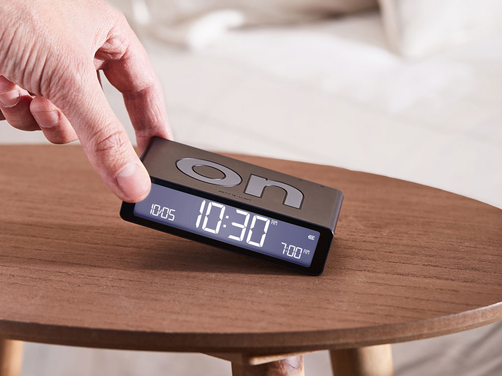 Часы настольные Flip Classic, черный