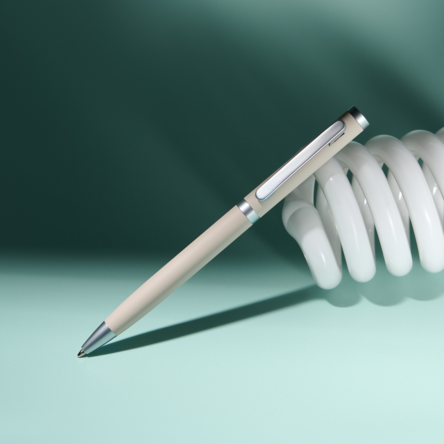 Шариковая ручка Нокс (Nox), бежевая Шариковая ручка Нокс (Nox), бежевая