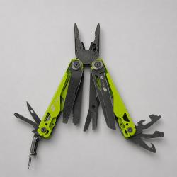 Мультитул Stinger, 107 х 19 мм, 19 функций, сталь, салатовый корпус, стоунвош, в картонной коробке, в комплекте нейлоновый чехол