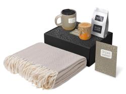 Подарочный набор Re:y. Nest с пледом, кружкой и вареньем Подарочный набор Re:y. Nest с пледом, кружкой и вареньем