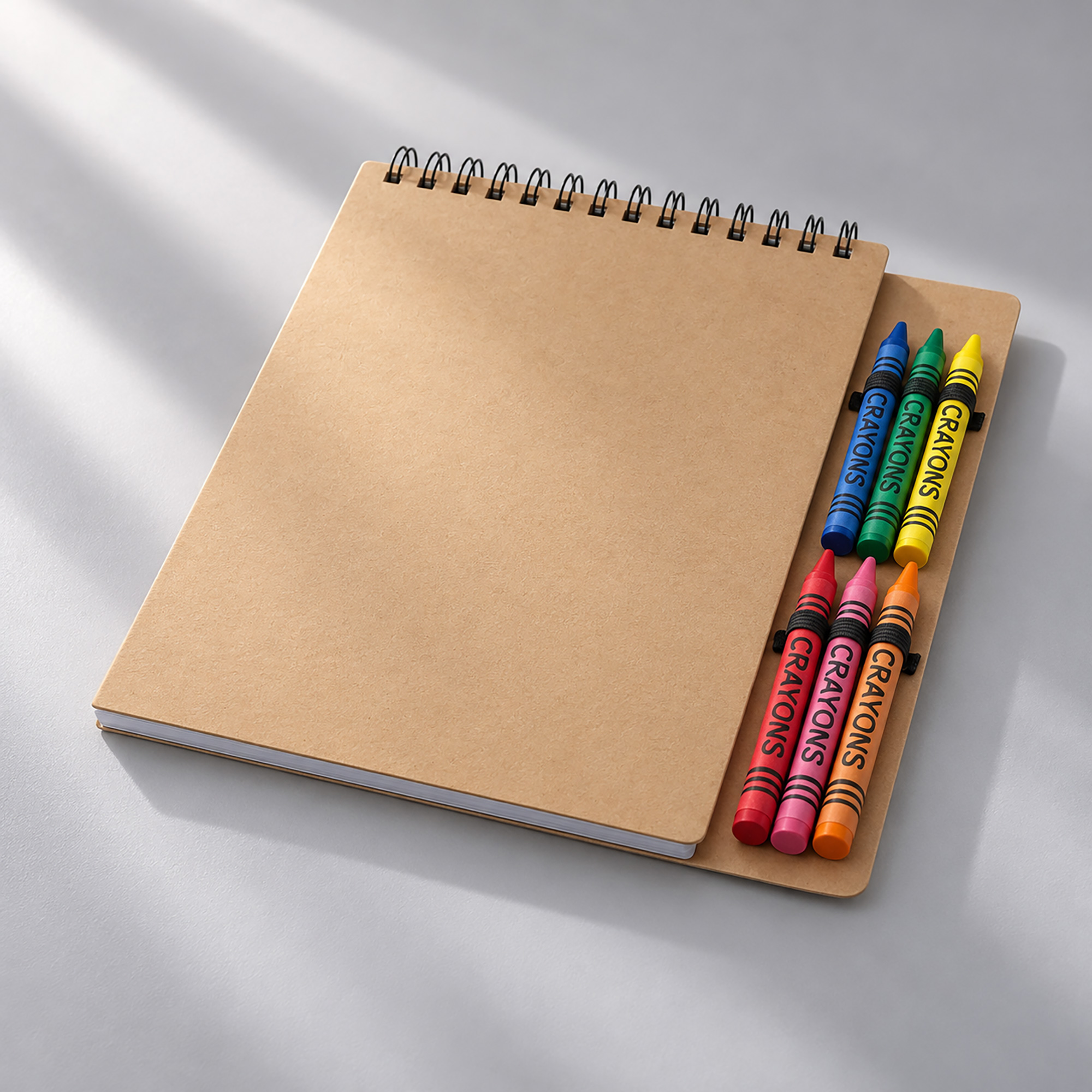 Doodle блокнот формата А5 с мягкой обложкой на спирали и набор мелков - Натуральный Doodle блокнот формата А5 с мягкой обложкой на спирали и набор мелков - Натуральный