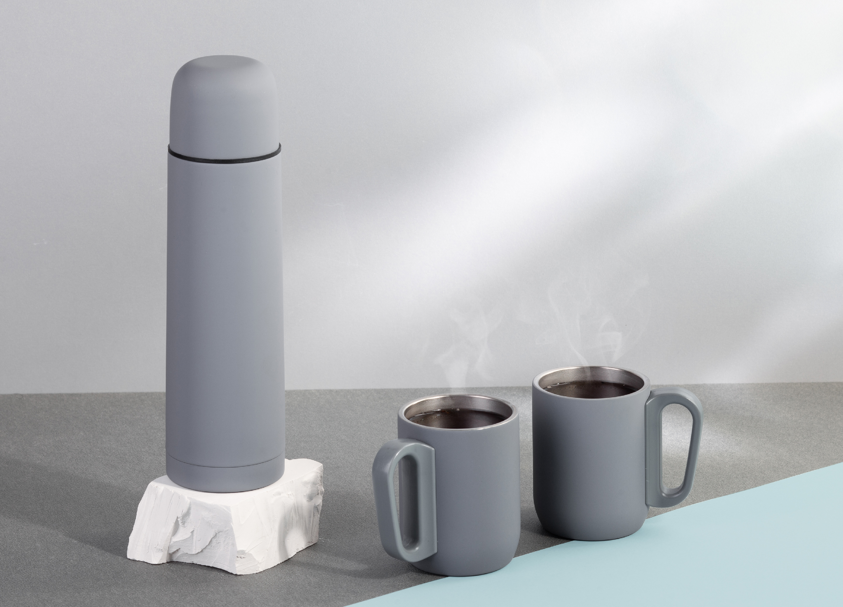 Набор "Гейзер" (термос, 2 кружки), покрытие soft touch