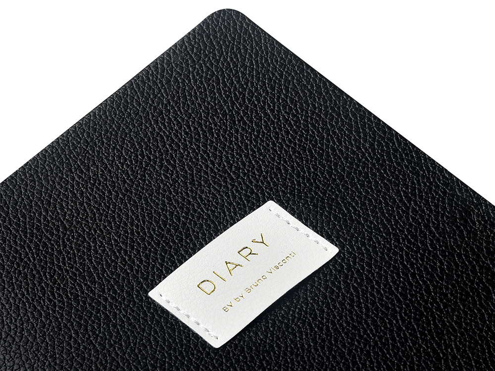 Ежедневник недатированный А5 Black с нашивкой, черный