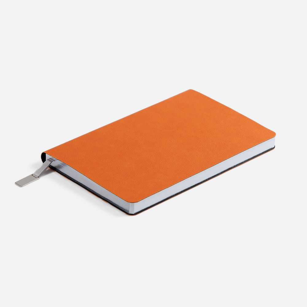 Ежедневник Petrus, недатированный, оранжевый Ежедневник Petrus, недатированный, оранжевый