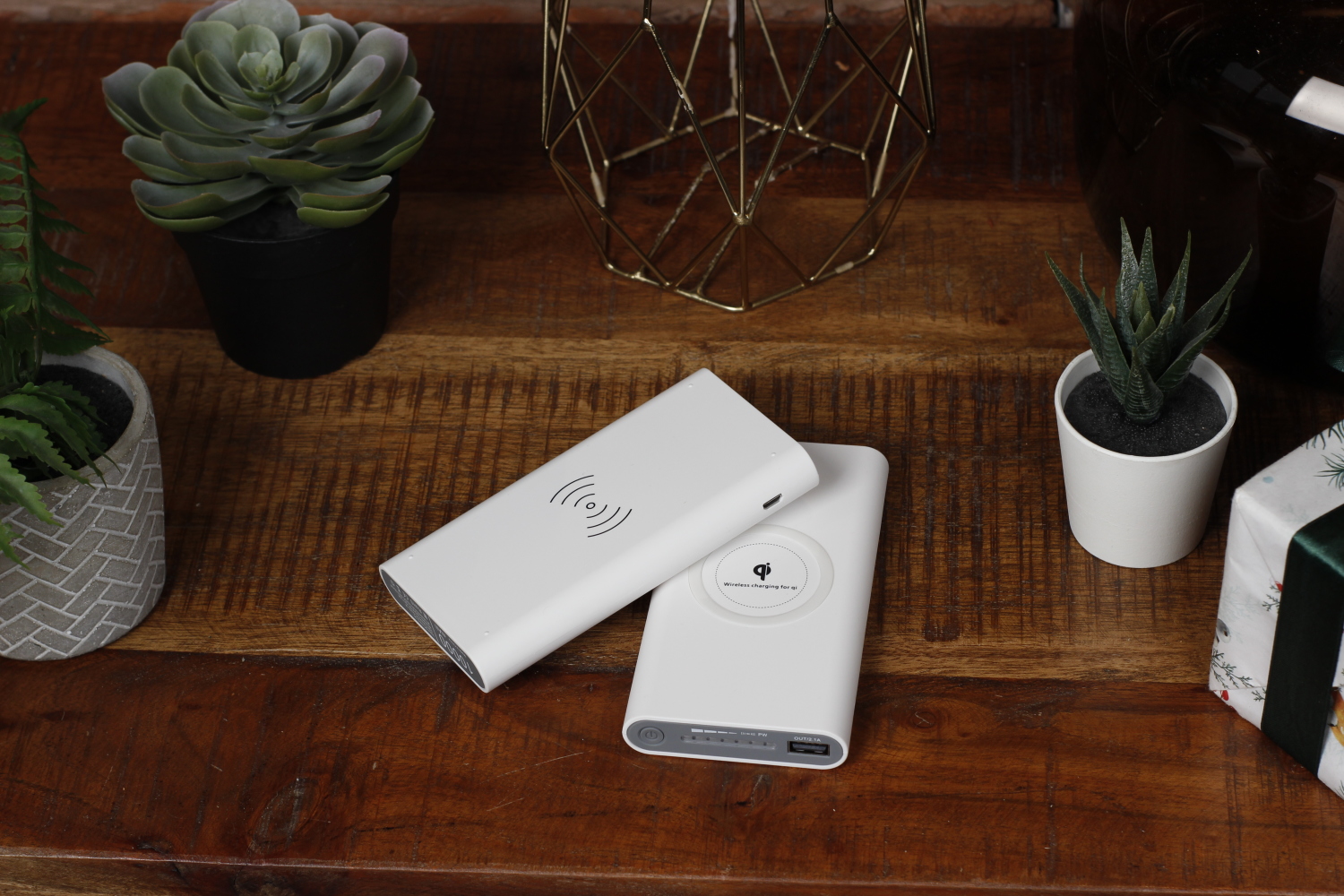 Внешний аккумулятор Big Bank с беспроводной зарядкой, 10000 мАч (белый)