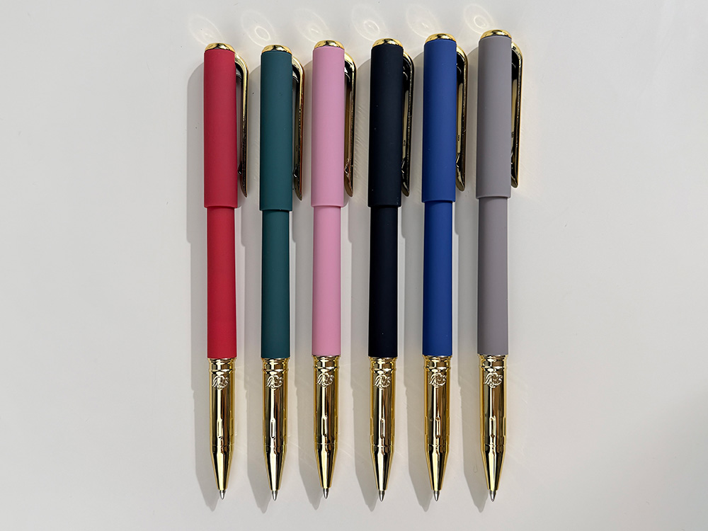 Ручка пластиковая шариковая Parliament, 0,7 мм, синие чернила, красный/золотистый