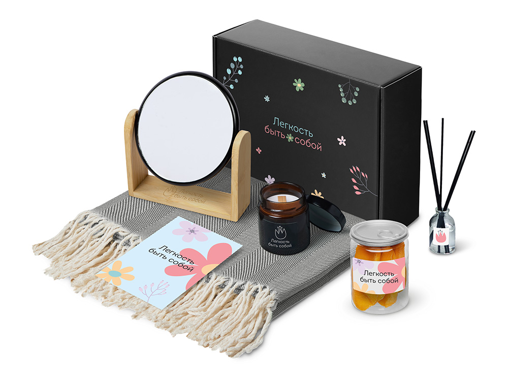 Подарочный набор Re:f. Shelter с пледом, зеркалом, свечой и диффузором Подарочный набор Re:f. Shelter с пледом, зеркалом, свечой и диффузором