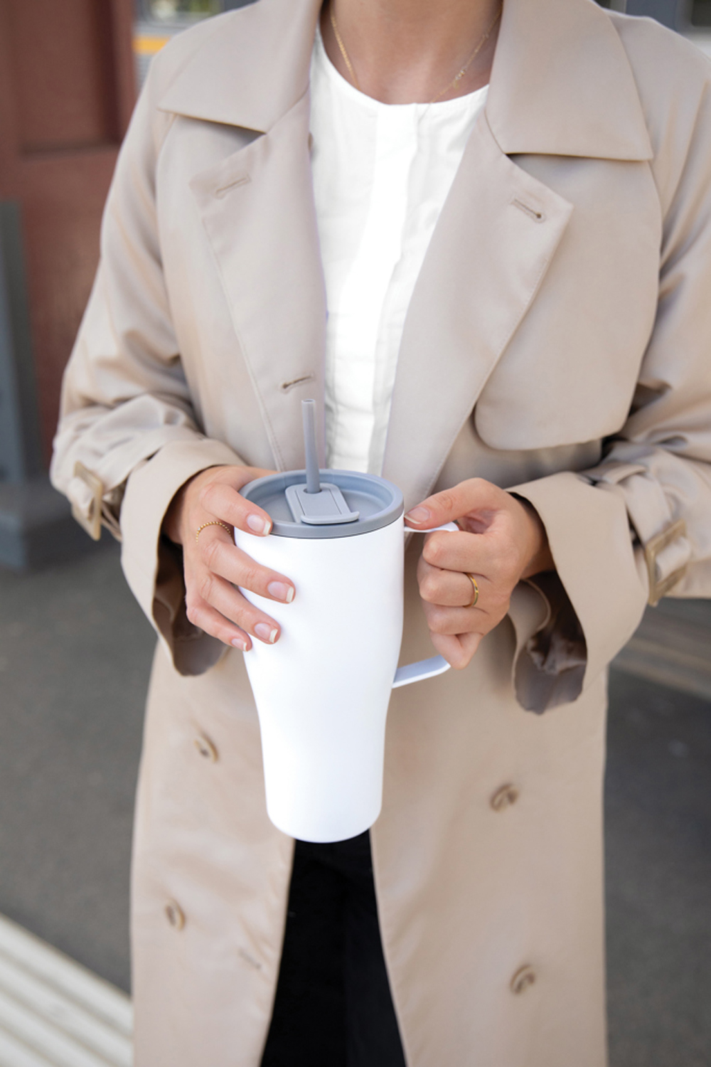 Термобутылка VINGA Eos Voyager из переработанной нержавеющей стали RCS, 800 мл