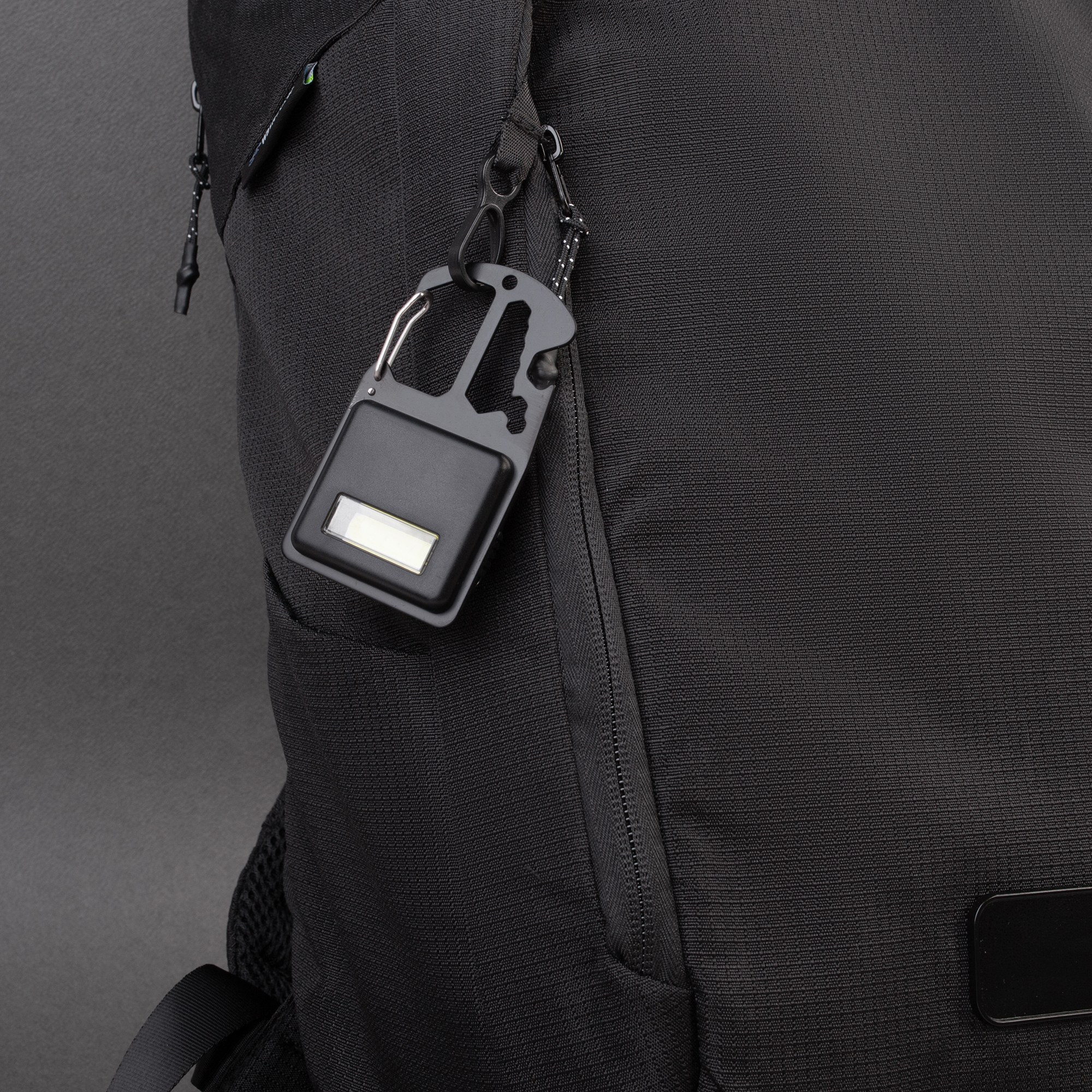 Брелок-мультитул-фонарь "Multy" Брелок-мультитул-фонарь "Multy"