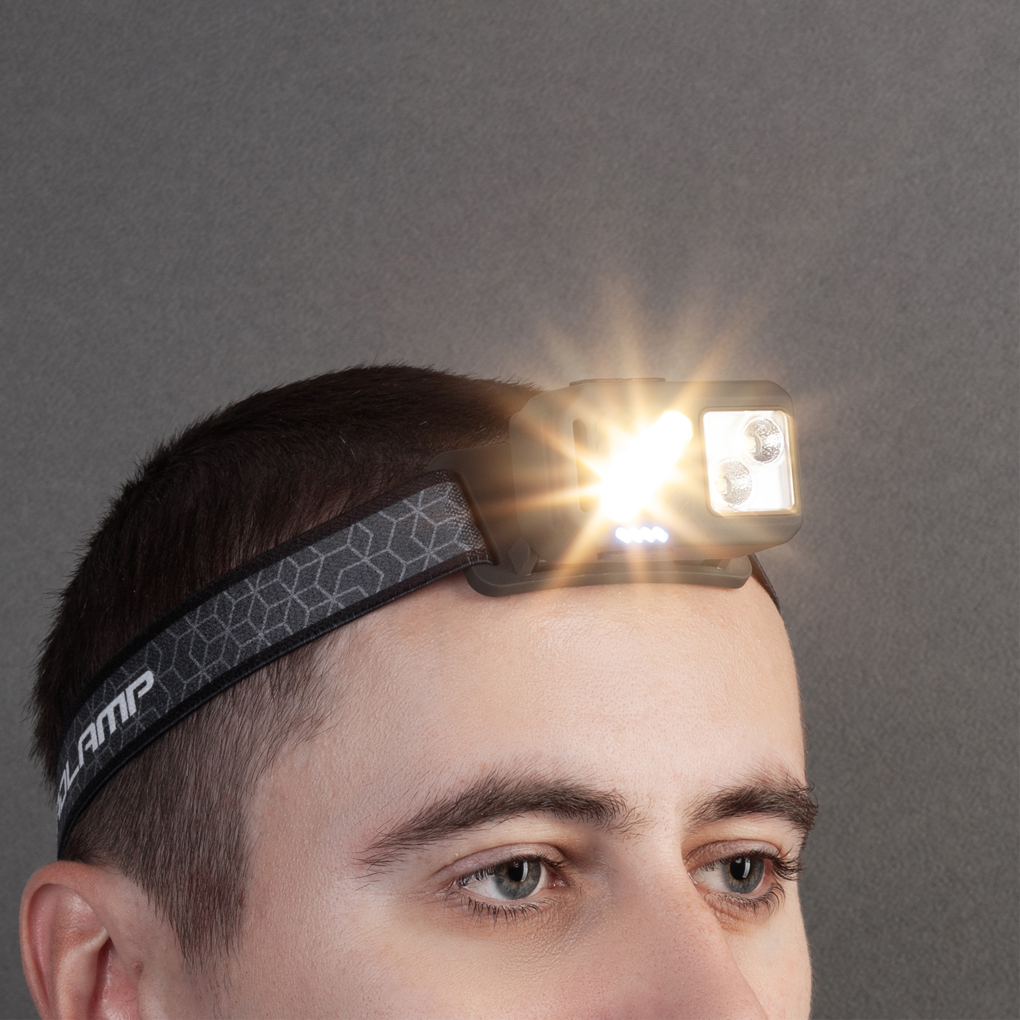 Налобный фонарь "Hunter" Налобный фонарь "Hunter"