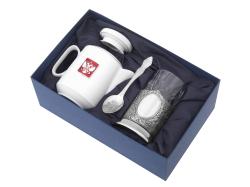 Чайный набор с подстаканником и фарфоровым чайником ЭГОИСТ-М, серебристый/белый Чайный набор с подстаканником и фарфоровым чайником ЭГОИСТ-М, серебристый/белый