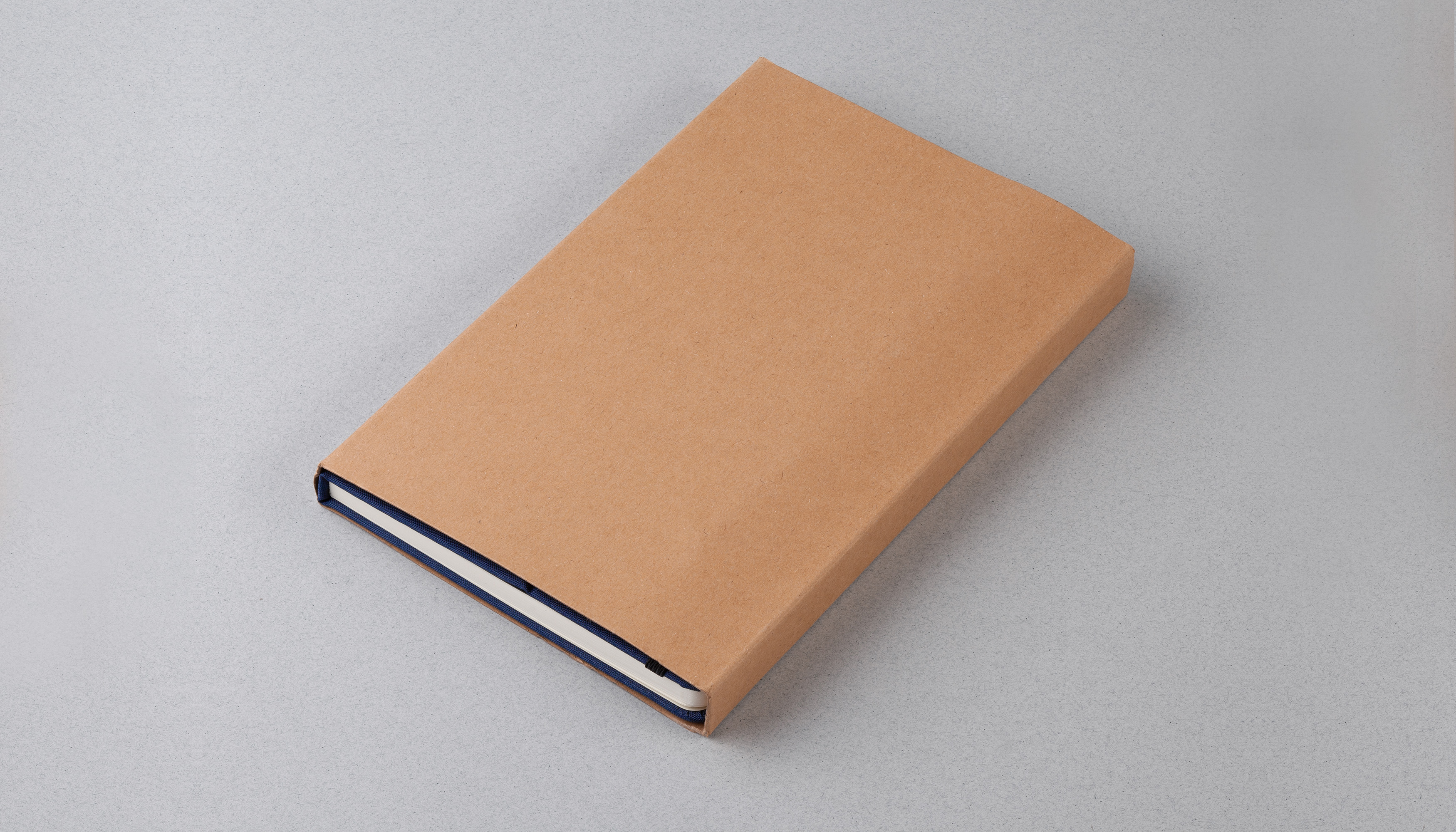 Блокнот "Prime" с ручкой и вечным карандашом в пенале, с подставкой под смартфон