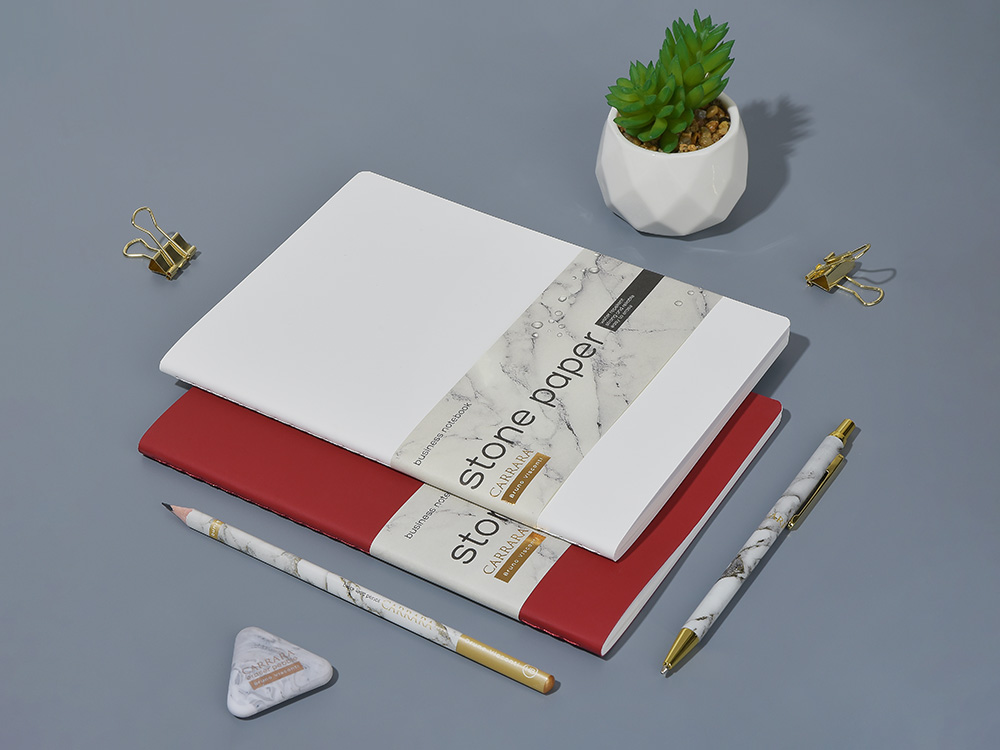 Тетрадь с каменной бумагой А5 Carrara 40 л., линейка, бордовый Тетрадь с каменной бумагой А5 Carrara 40 л., линейка, бордовый