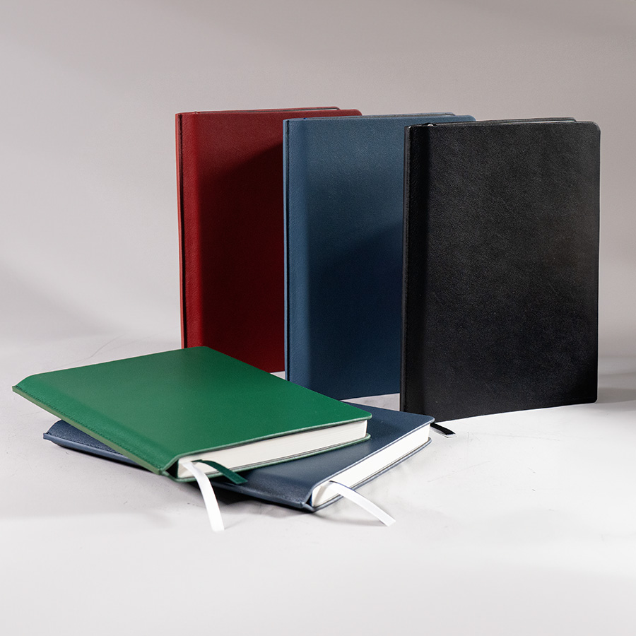 Ежедневник недатированный MAVE, зеленый, формат А5, блок в линейку