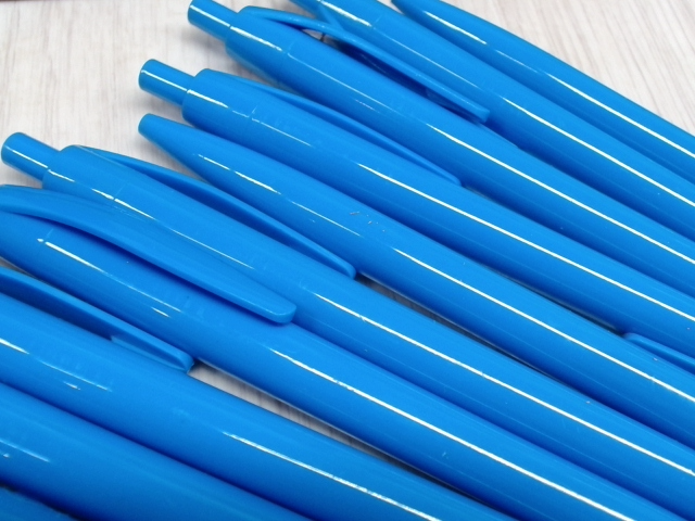 Ручка шариковая пластиковая Air, голубой (Р)