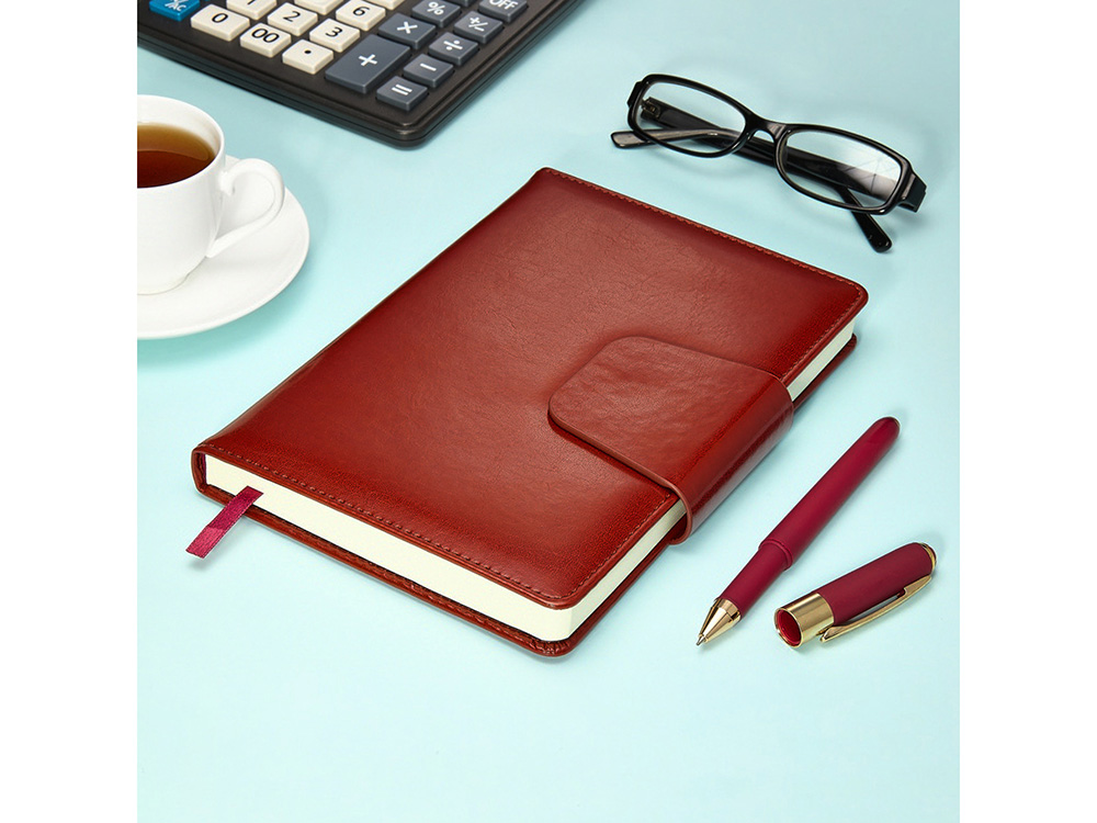 Ежедневник А5 недатированный Prestige, темно-коричневый